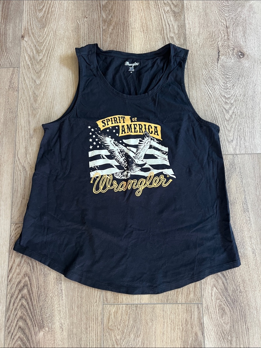 Wrangler Spirit of America Black Tank with Gold and White Patriotic Graphic M